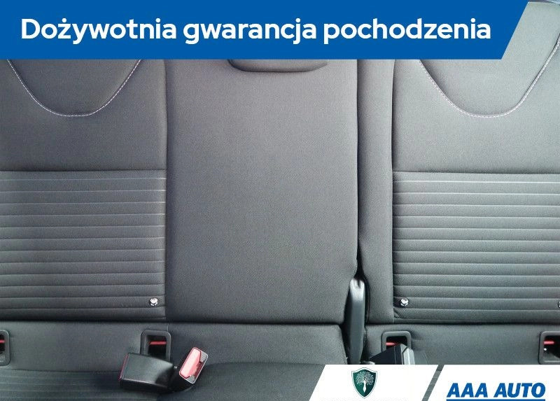 Renault Clio cena 45000 przebieg: 39667, rok produkcji 2017 z Łęczna małe 301